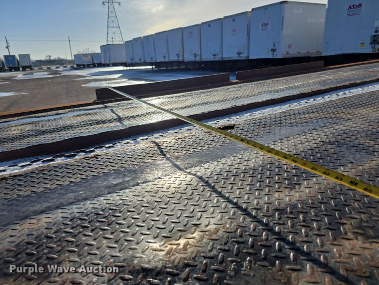 image for item DW3188 2012 Landoll 340 roll-off container trailer