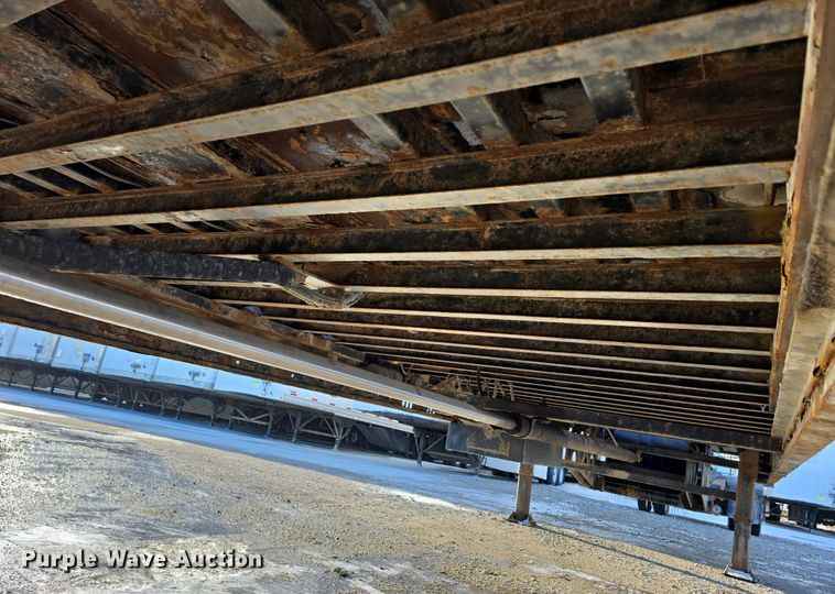 image for item DW3188 2012 Landoll 340 roll-off container trailer