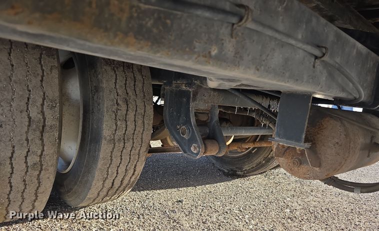 image for item DW3188 2012 Landoll 340 roll-off container trailer