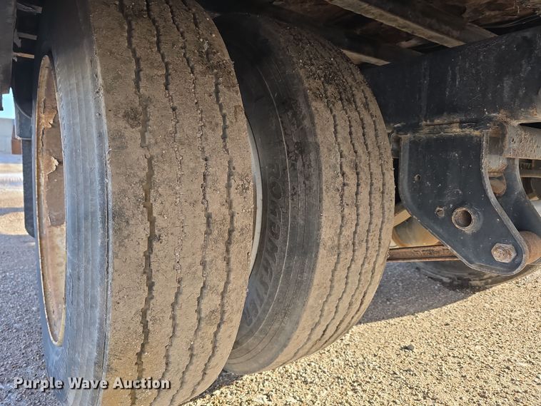 image for item DW3188 2012 Landoll 340 roll-off container trailer