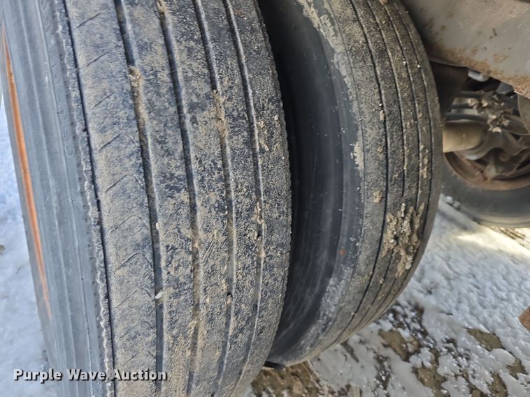 image for item DW3190 2001 Trail Mobile dry van trailer