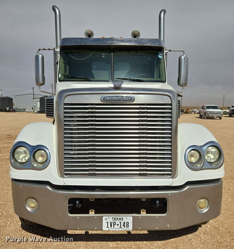 image for item DW8553 2003 Freightliner Coronado semi truck