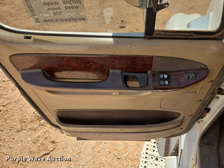 image for item DW8553 2003 Freightliner Coronado semi truck