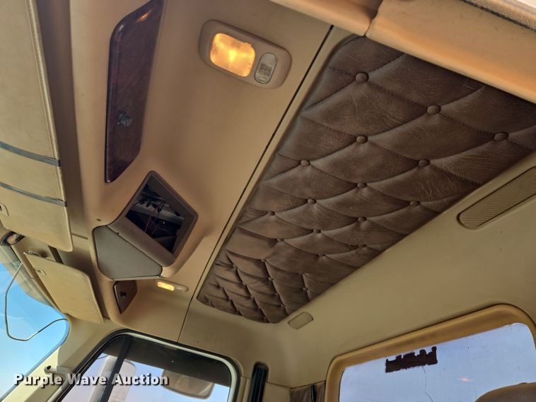 image for item DW8553 2003 Freightliner Coronado semi truck