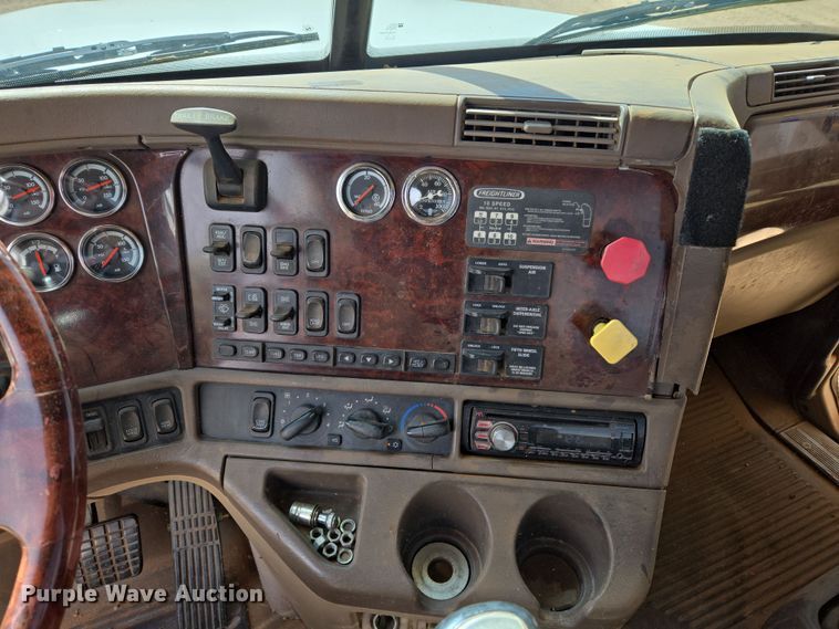 image for item DW8553 2003 Freightliner Coronado semi truck