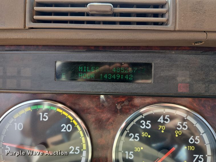 image for item DW8553 2003 Freightliner Coronado semi truck