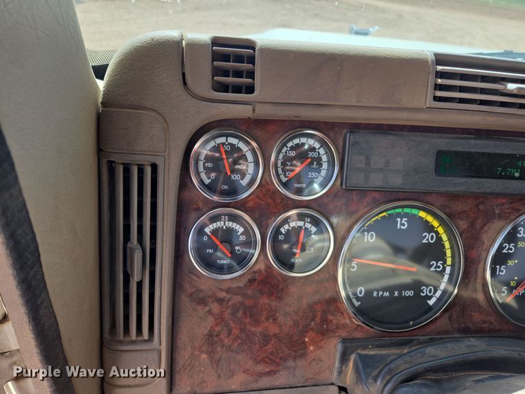 image for item DW8553 2003 Freightliner Coronado semi truck