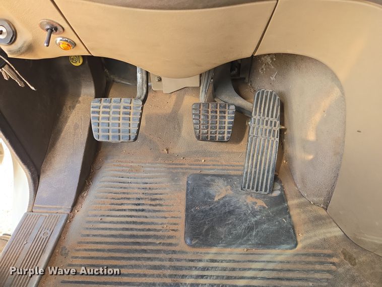 image for item DW8553 2003 Freightliner Coronado semi truck