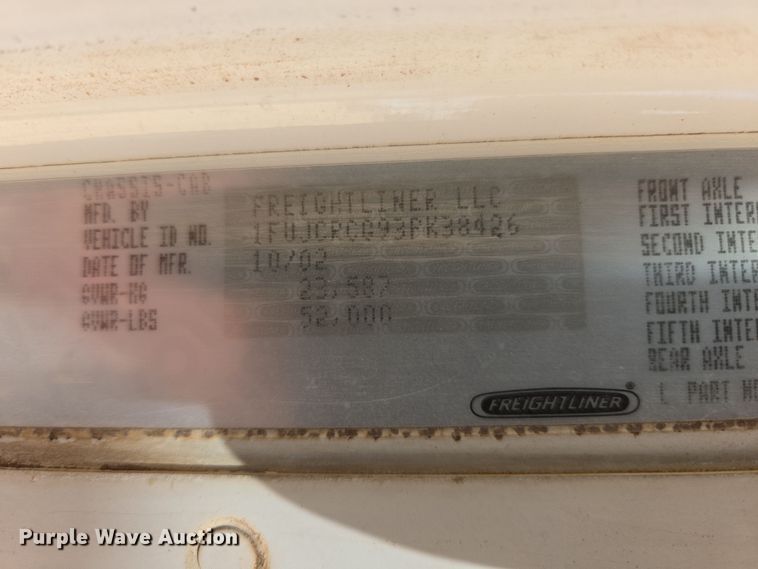 image for item DW8553 2003 Freightliner Coronado semi truck