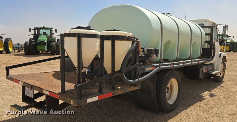 image for item DW8554 1995 Freightliner FL60 flatbed truck