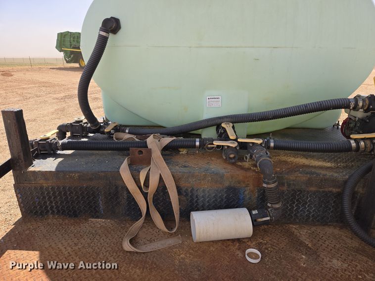 image for item DW8554 1995 Freightliner FL60 flatbed truck