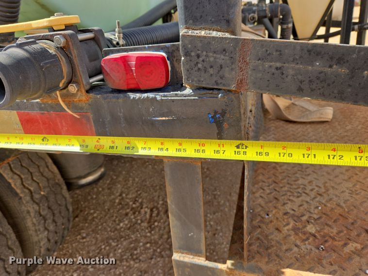 image for item DW8554 1995 Freightliner FL60 flatbed truck