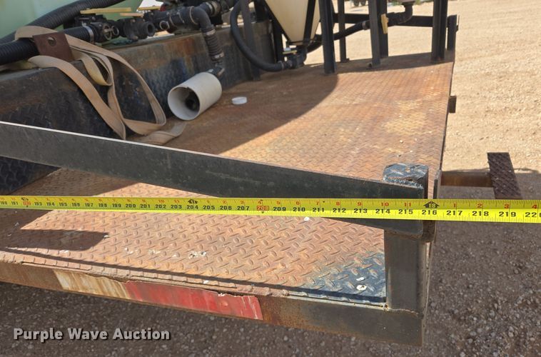 image for item DW8554 1995 Freightliner FL60 flatbed truck