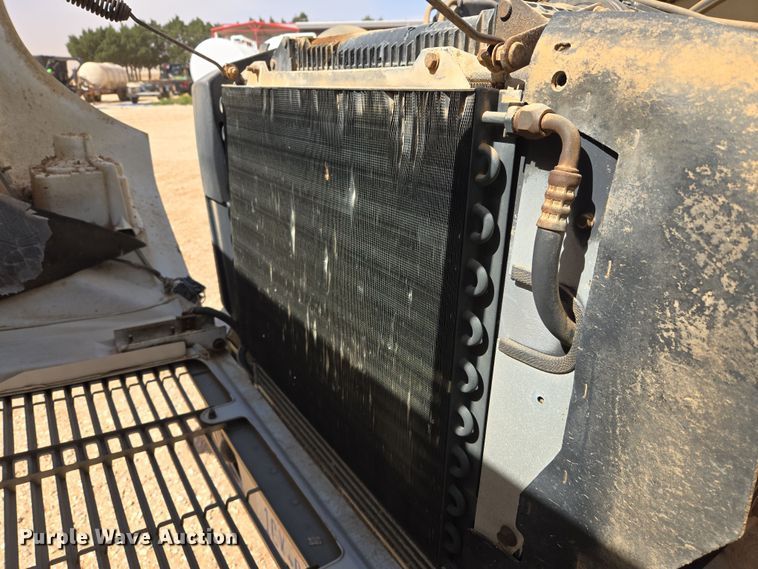 image for item DW8554 1995 Freightliner FL60 flatbed truck