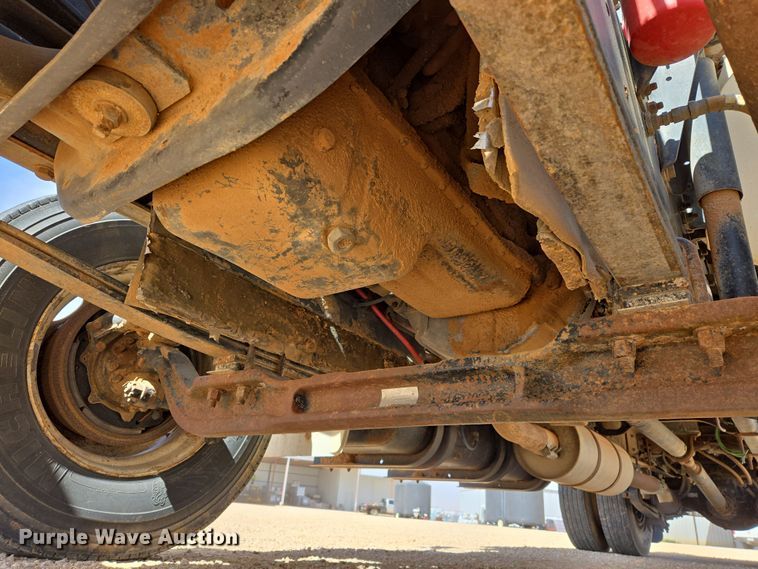 image for item DW8554 1995 Freightliner FL60 flatbed truck