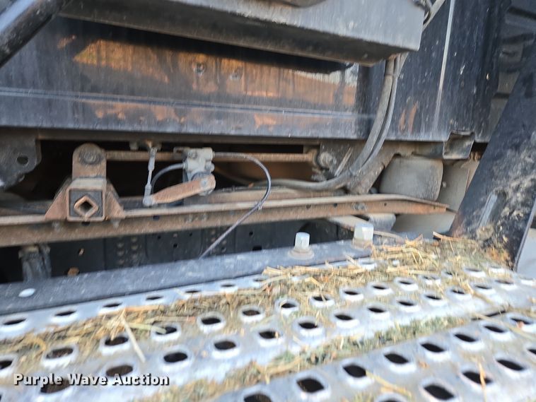 image for item DY6972 2017 Volvo VNL truck cab and chassis