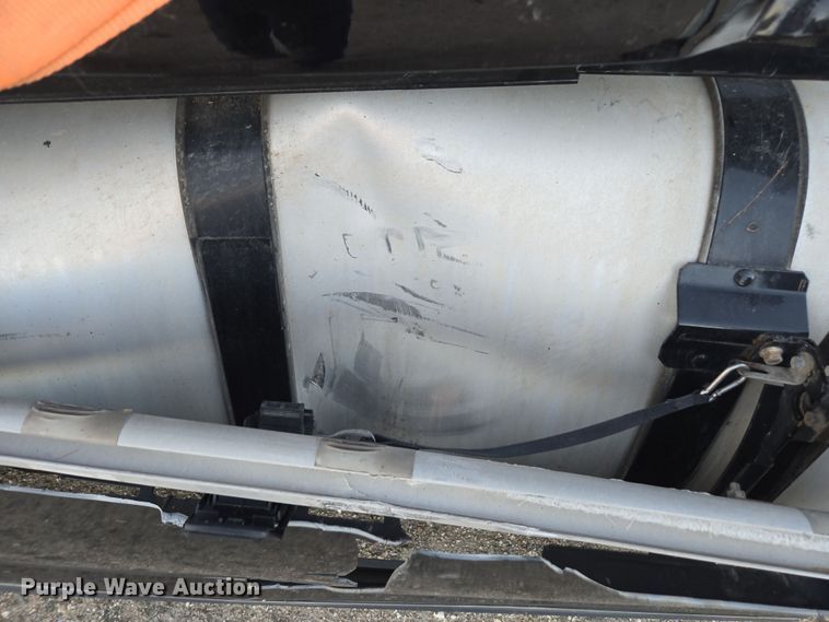 image for item DY6972 2017 Volvo VNL truck cab and chassis