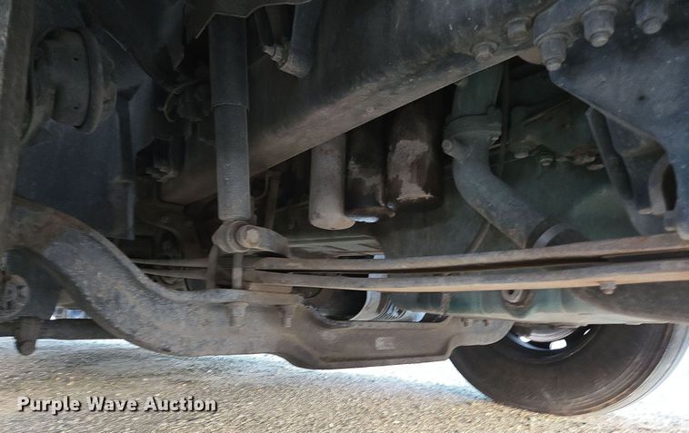 image for item DY6972 2017 Volvo VNL truck cab and chassis