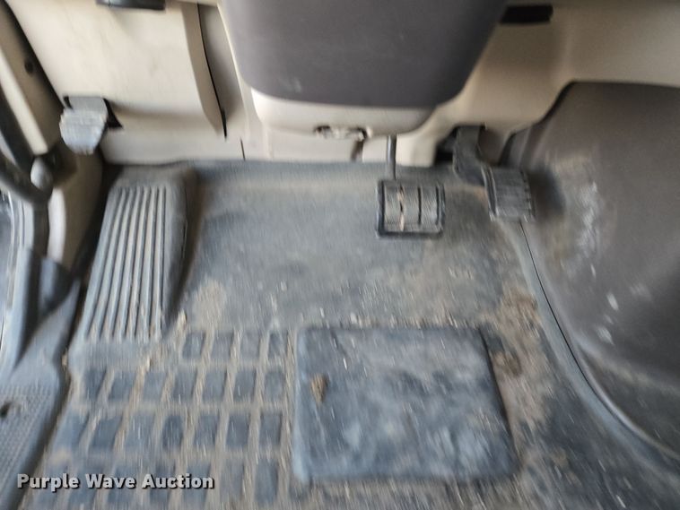 image for item DY6972 2017 Volvo VNL truck cab and chassis