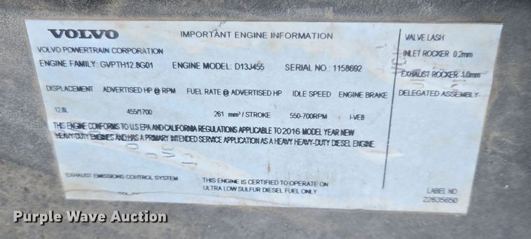 image for item DY6972 2017 Volvo VNL truck cab and chassis