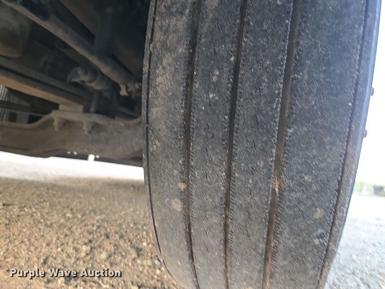 image for item DY6972 2017 Volvo VNL truck cab and chassis