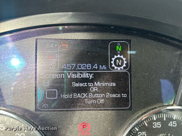 image for item DY7000 2021 Kenworth T880 semi truck