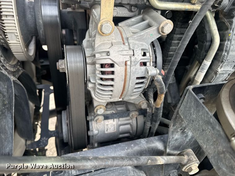 image for item DY7000 2021 Kenworth T880 semi truck