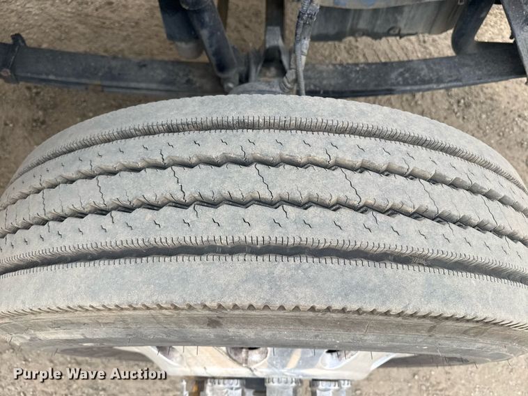 image for item DY7000 2021 Kenworth T880 semi truck