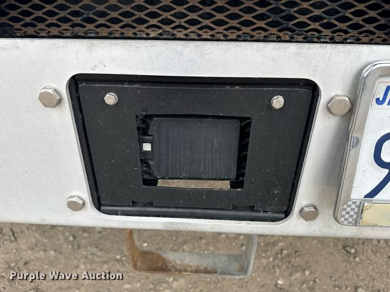 image for item DY7001 2021 Kenworth T880 semi truck