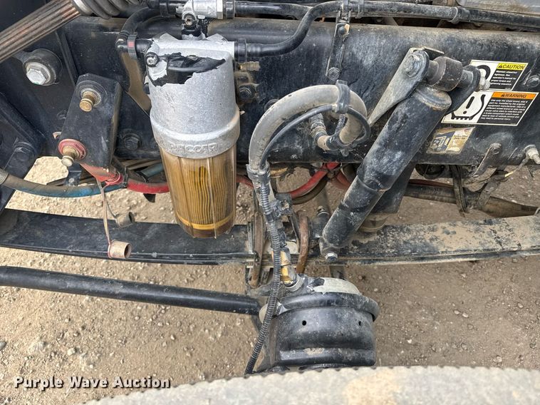 image for item DY7001 2021 Kenworth T880 semi truck