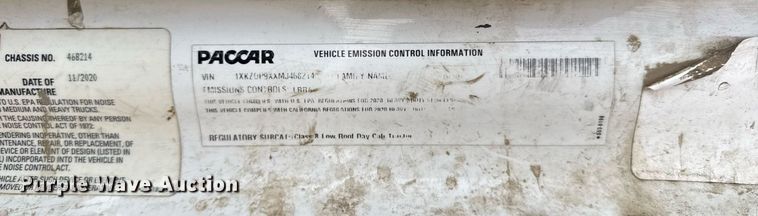 image for item DY7001 2021 Kenworth T880 semi truck