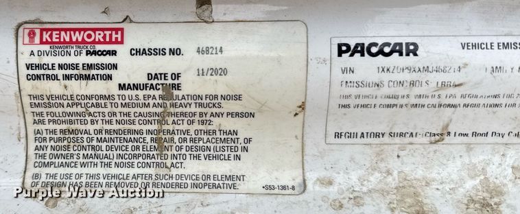 image for item DY7001 2021 Kenworth T880 semi truck