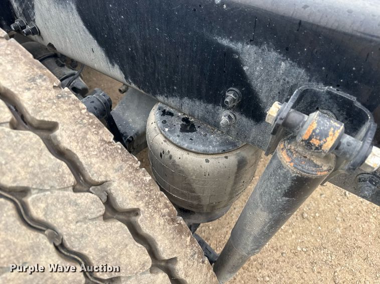 image for item DY7002 2021 Kenworth T880 semi truck