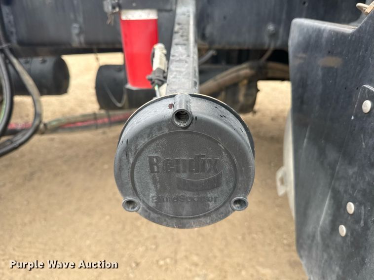 image for item DY7002 2021 Kenworth T880 semi truck