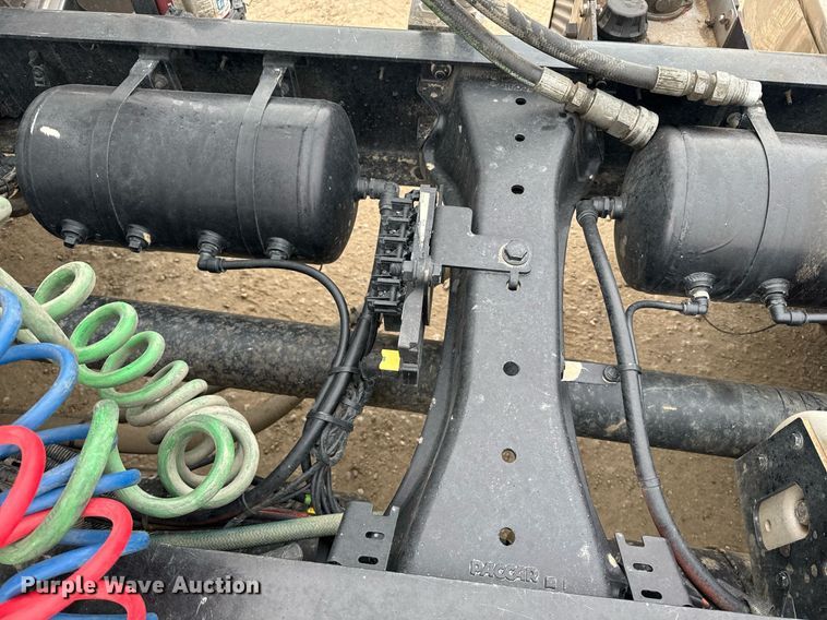 image for item DY7003 2021 Kenworth T880 semi truck