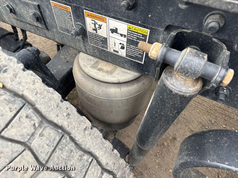 image for item DY7003 2021 Kenworth T880 semi truck