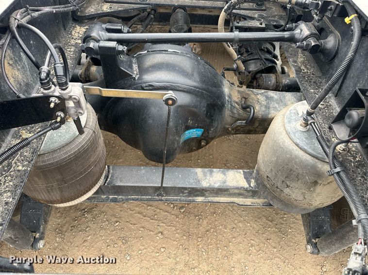 image for item DY7003 2021 Kenworth T880 semi truck