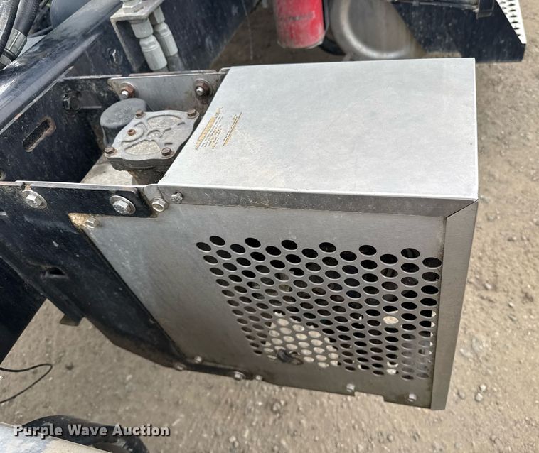 image for item DY7003 2021 Kenworth T880 semi truck