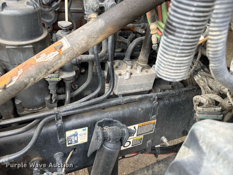 image for item DY7003 2021 Kenworth T880 semi truck