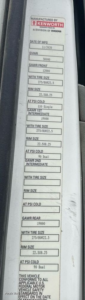 image for item DY7003 2021 Kenworth T880 semi truck