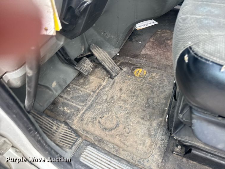 image for item DY7004 2021 Kenworth T880 semi truck