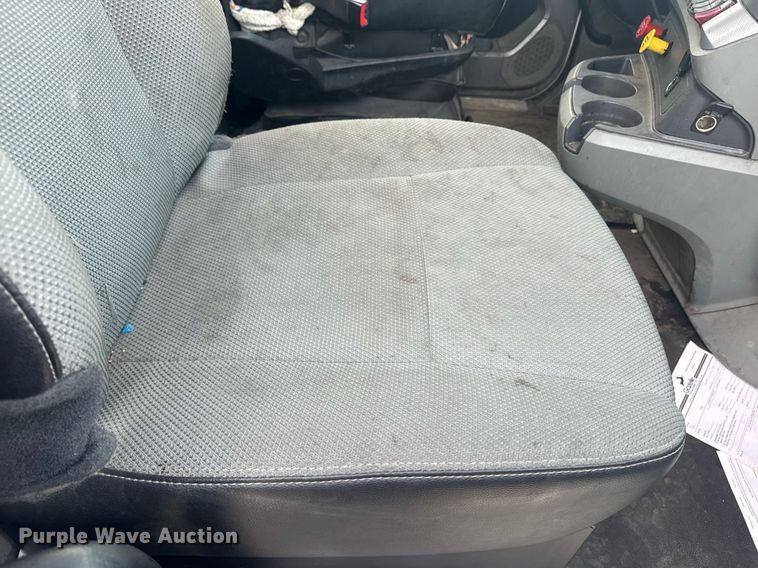 image for item DY7004 2021 Kenworth T880 semi truck