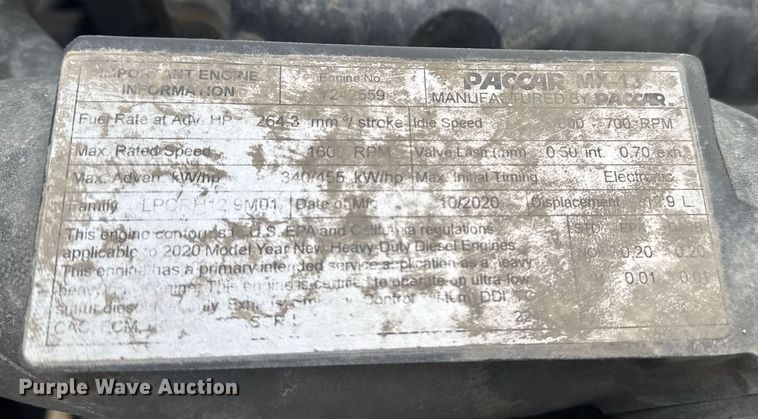 image for item DY7004 2021 Kenworth T880 semi truck