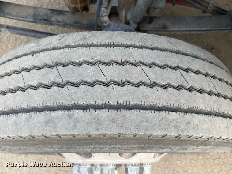 image for item DY7004 2021 Kenworth T880 semi truck