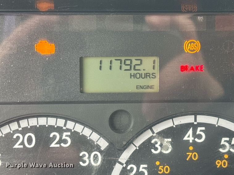 image for item EC3489 2014 Freightliner Business Class M2 box truck