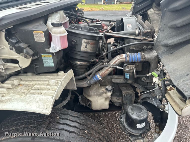 image for item EC3489 2014 Freightliner Business Class M2 box truck