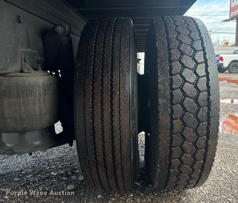 image for item EC3489 2014 Freightliner Business Class M2 box truck