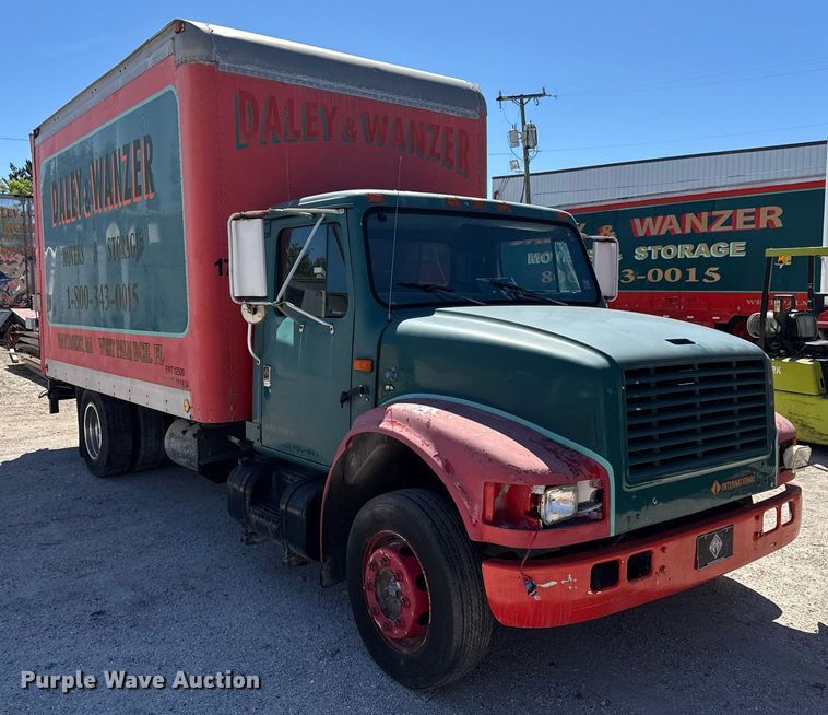 image for item EC3494 1990 International 4600 box truck