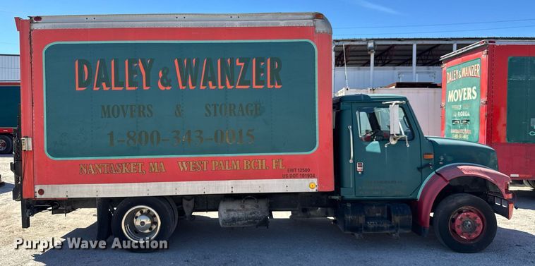 image for item EC3494 1990 International 4600 box truck