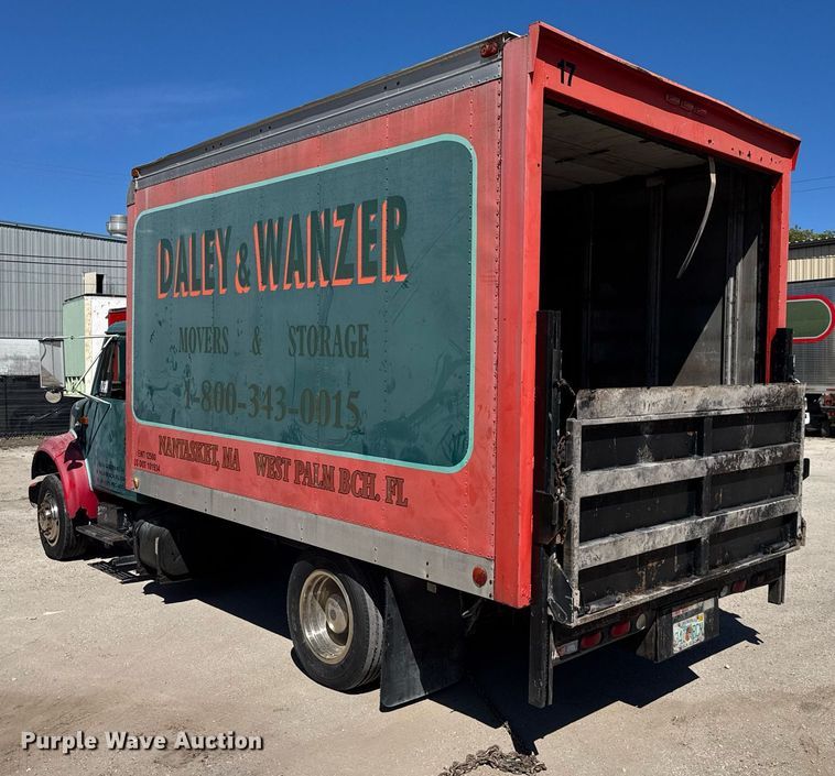 image for item EC3494 1990 International 4600 box truck